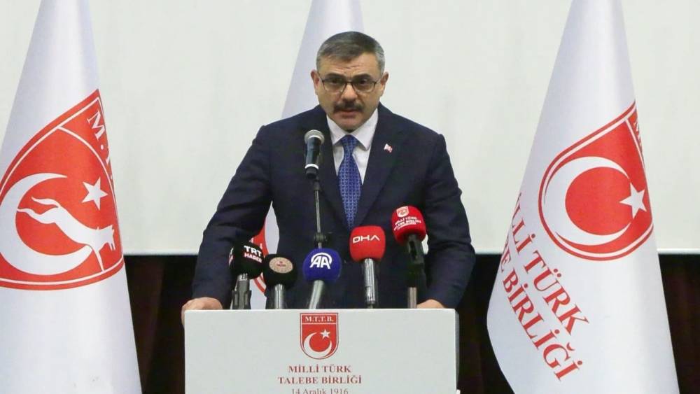 İ&ccedil;işleri Bakanı &Ccedil;ift&ccedil;i: "Siyaset, halka hizmeti Hakk&rsquo;a hizmet bilerek &ccedil;alışmaktır
