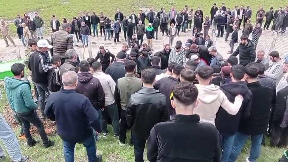Tekman&rsquo;da dere yatağına d&uuml;şen &ccedil;ocuk boğuldu
