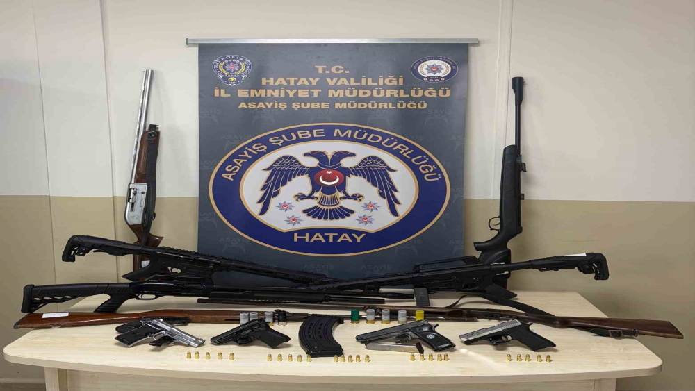 Hatay&rsquo;da ruhsatsız silah operasyonu: 14 ş&uuml;pheli yakalandı
