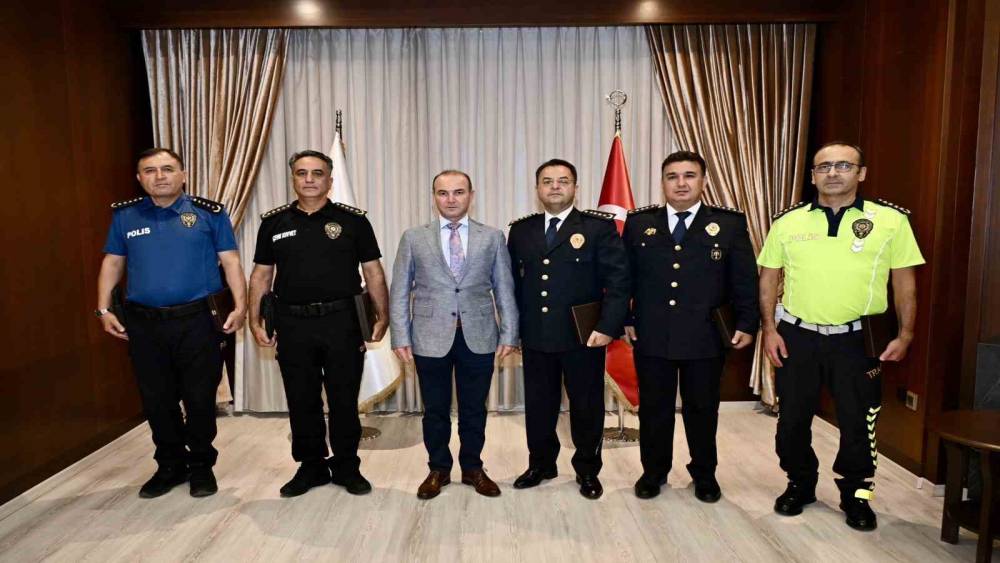 Denizli İl Emniyet M&uuml;d&uuml;rl&uuml;ğ&uuml;nde terfi heyecanı yaşandı
