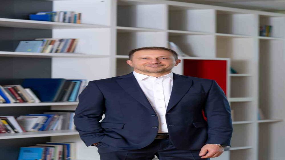 Akbank, yapay zek&acirc; ile internet bankacılığı geliştirme s&uuml;relerini dakikalara indiriyor

