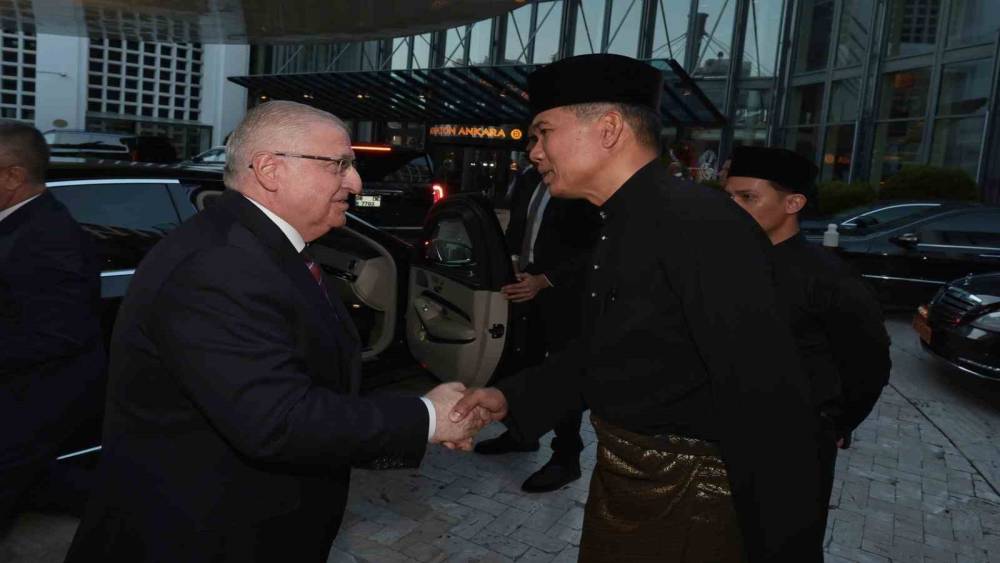 Bakan G&uuml;ler: "Malezya ile ilişkilerimizi her alanda daha da ileri seviyelere ulaştırma kararlılığımızı yineliyoruz"
