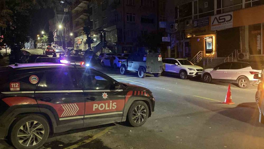 Kağıthane&rsquo;de silahlı saldırıya uğrayan oto yıkamacı hayatını kaybetti
