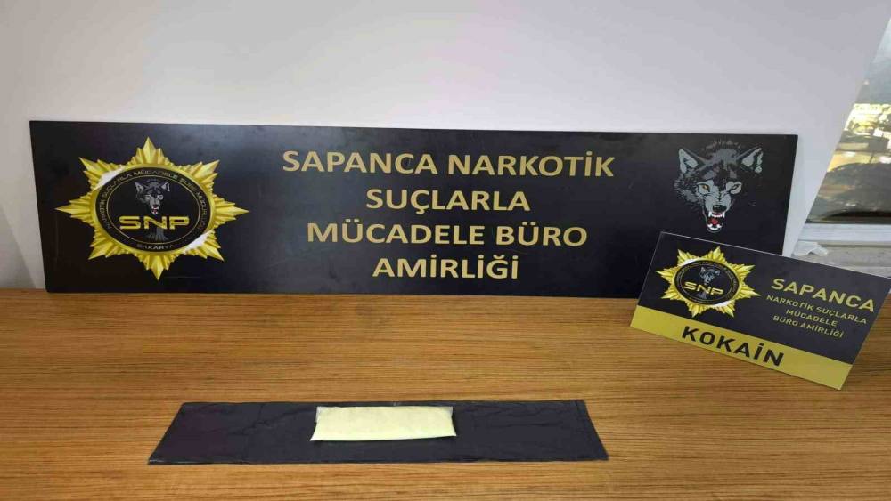 İstanbul&rsquo;dan Sakarya&rsquo;ya uyuşturucu sevkiyatını ekipler &ouml;nledi: 1 tutuklama

