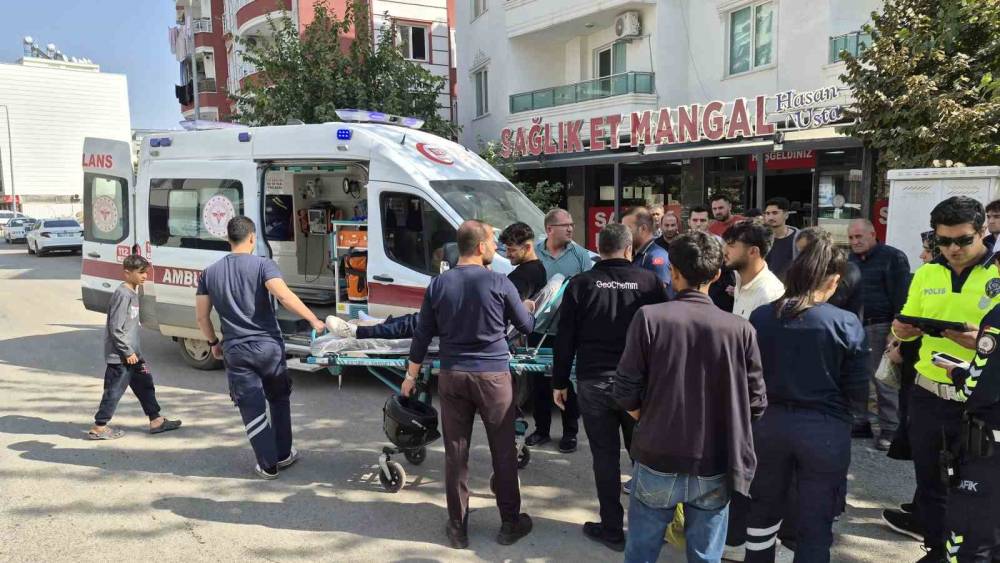 Adıyaman&rsquo;da otomobil ile motosiklet &ccedil;arpıştı: 1 yaralı
