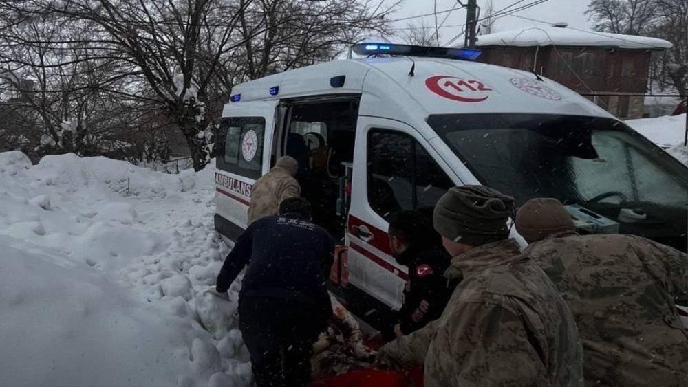 Kemaliye&rsquo;de toprak kayması: 1 iş&ccedil;i hayatını kaybetti
