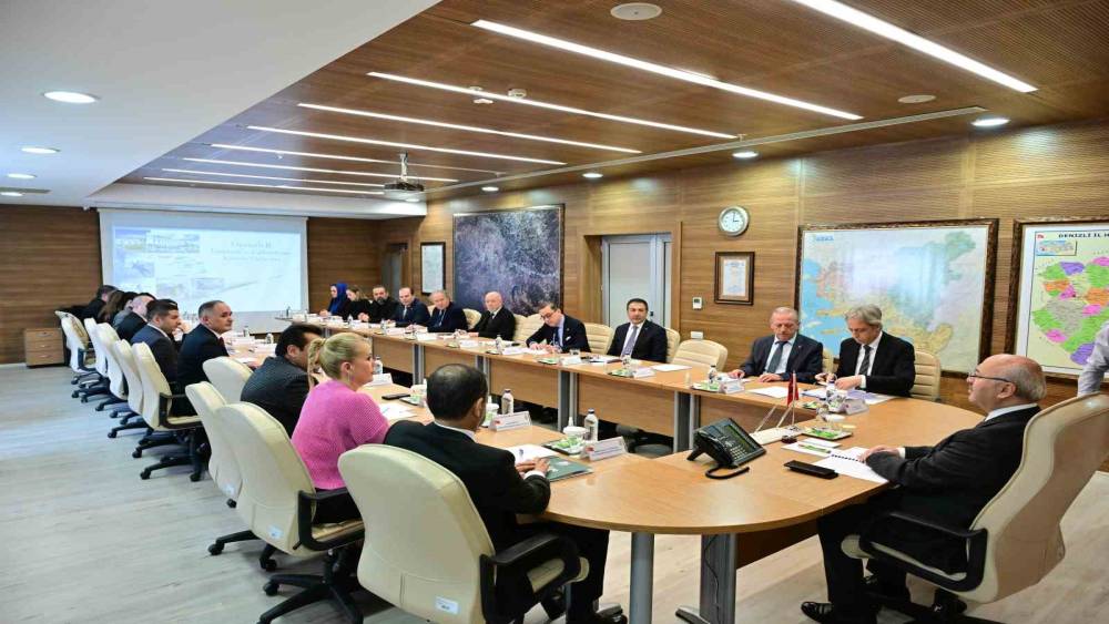 Denizli&rsquo;nin turizmi canlandırmak i&ccedil;in yol haritası belirleniyor
