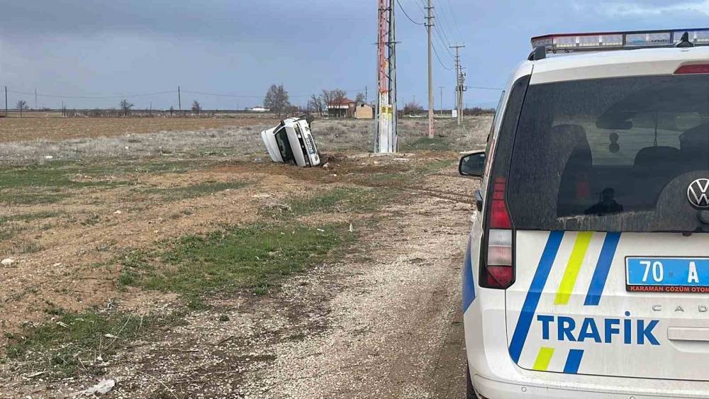 Karaman&rsquo;da otomobil devrildi: Ara&ccedil;taki 5 kişi kazayı burnu bile kanamadan atlattı
