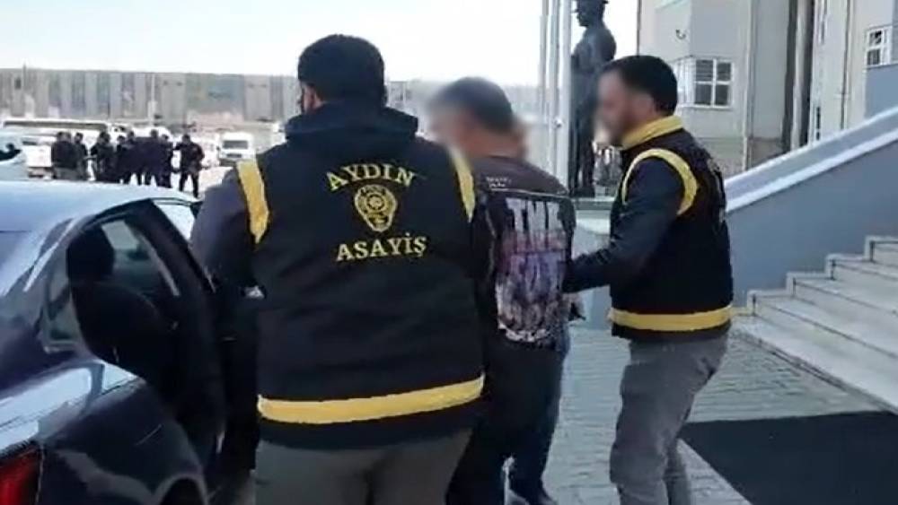 Hakkında 5 yıl 20 g&uuml;n hapis cezası bulunan şahıs yakayı ele verdi
