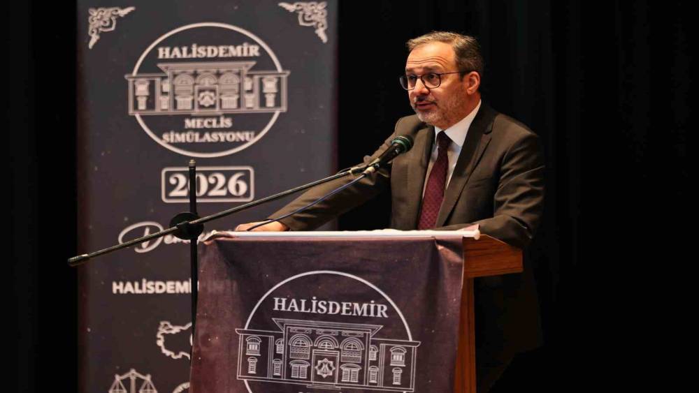 Kasapoğlu: "Demokrasi; fikrin, s&ouml;z&uuml;n ve d&uuml;ş&uuml;ncenin ağırlığına duyulan saygıdır"
