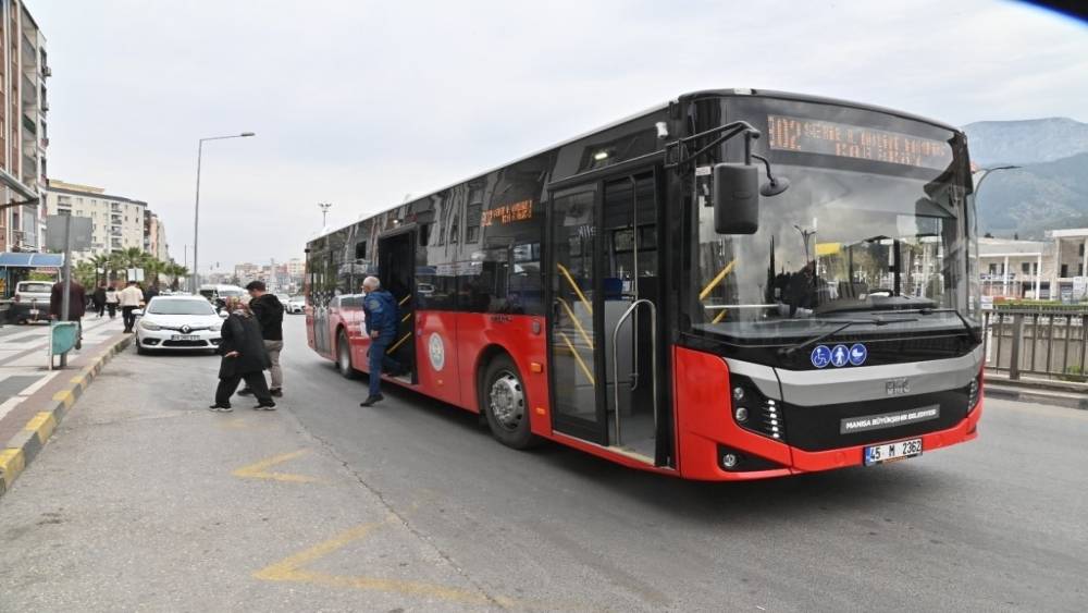 Manisa B&uuml;y&uuml;kşehir Belediyesi bayramda ekipleriyle sahada olacak
