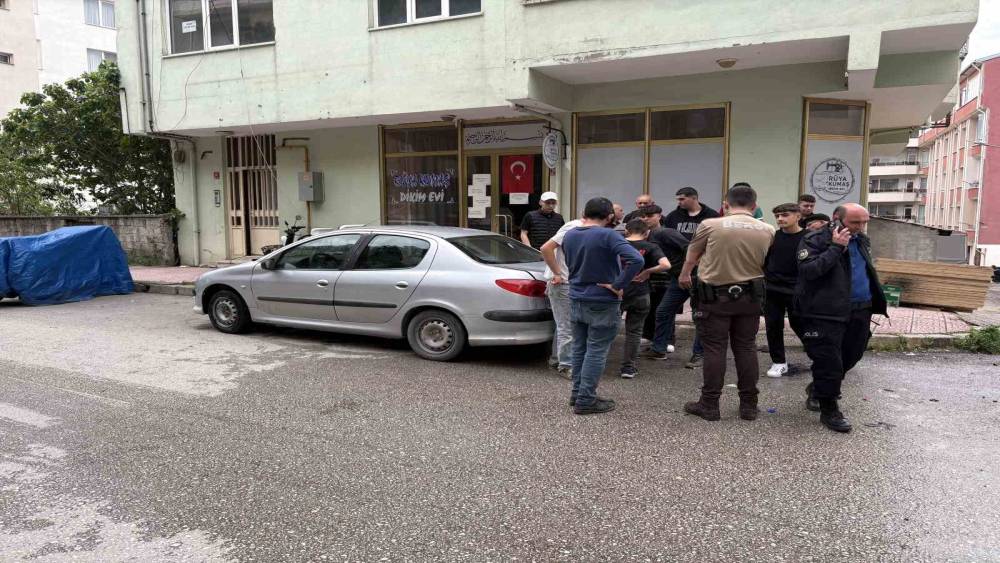 Seyir halindeki otomobil alevlere teslim oldu
