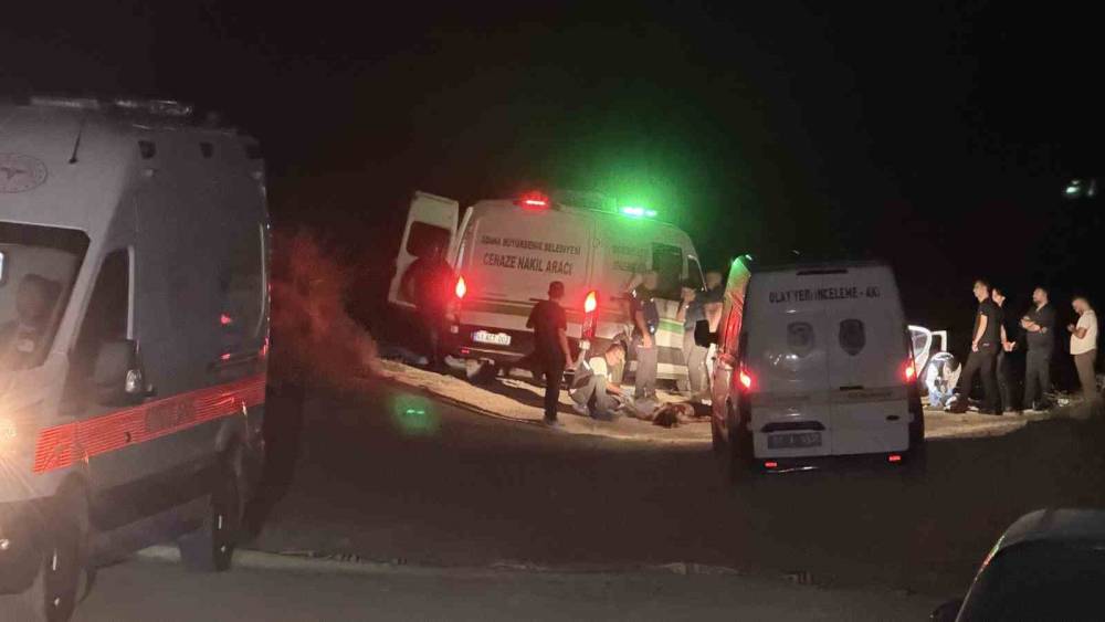 Adana&rsquo;da 1 kadın ve 2 erkek silahlı saldırıda hayatını kaybetti
