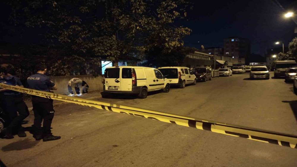 Ataşehir&rsquo;de gecekonduya silahlı saldırı
