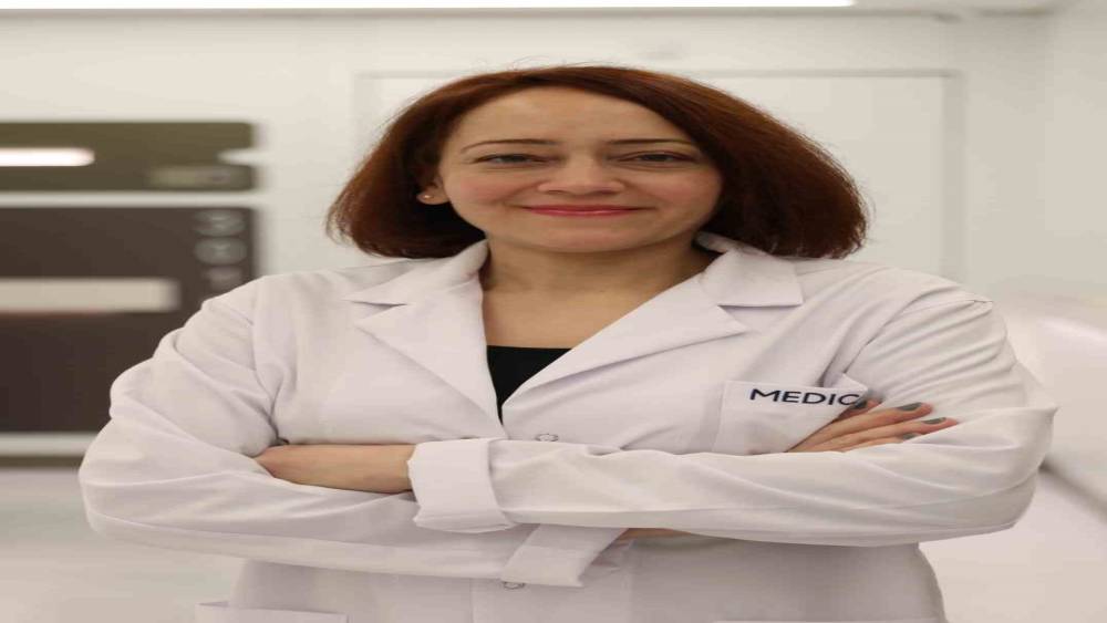 D&ouml;rt haftadan uzun s&uuml;ren ses kısıklığı ciddiye alınmalı
