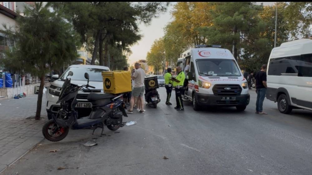 Yasaklı kavşaktan d&ouml;n&uuml;ş yapmak isterken kazaya neden oldu
