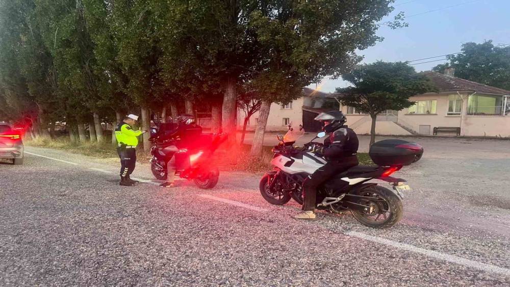 Bilecik&rsquo;te kurallara uymayan 7 s&uuml;r&uuml;c&uuml;ye ceza
