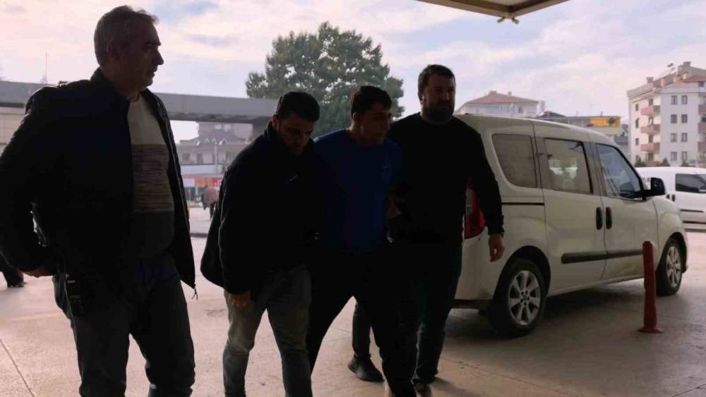 İneg&ouml;l&rsquo;de 30 yıl hapis cezası bulunan hırsızlık ş&uuml;phelisi yakalandı
