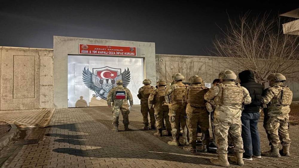 Iğdır&rsquo;da uyuşturucu operasyonu: 6 zanlı tutuklandı
