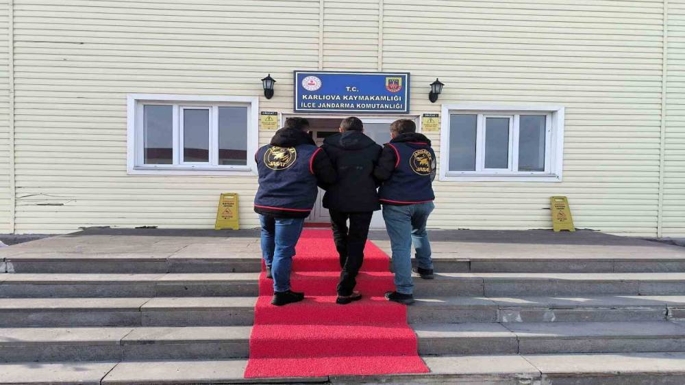 Bing&ouml;l&rsquo;de aranan 10 şahıs yakalandı
