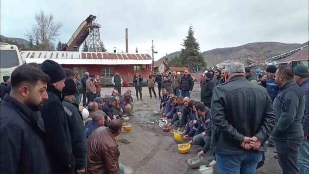 Amasya&rsquo;da maden iş&ccedil;ileri maaşlarını alamadıkları gerek&ccedil;esiyle iş durdurma kararı aldı
