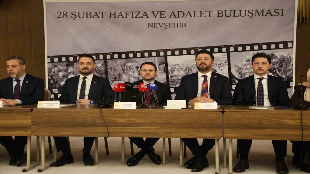 Bakan G&uuml;rlek, Nevşehir&rsquo;de 28 Şubat mağdurlarıyla buluştu
