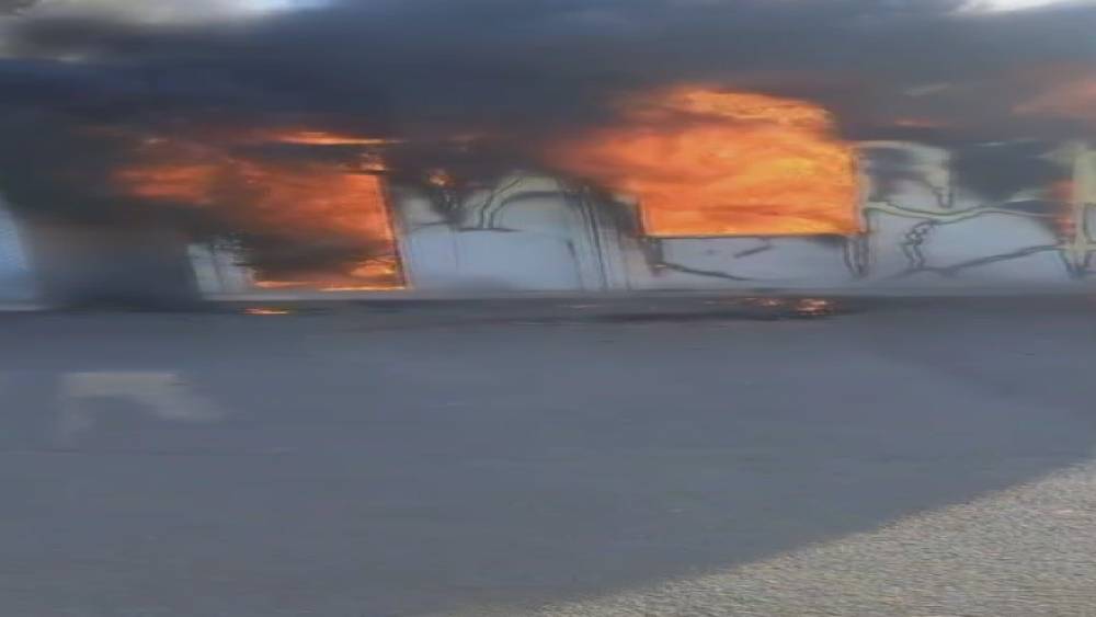 Alevlere teslim olan boş konteyner kullanılamaz hale geldi
