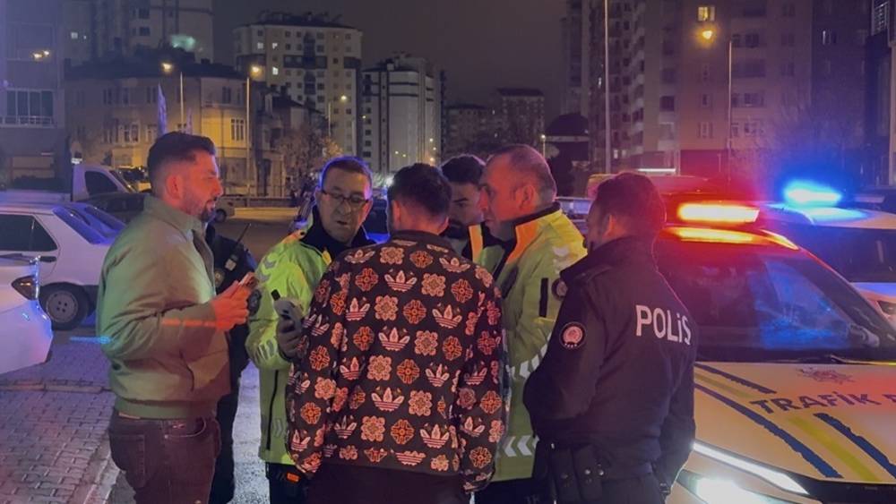 Kayseri&rsquo;de polis ekiplerinden ka&ccedil;an 2 alkoll&uuml; s&uuml;r&uuml;c&uuml;ye 920 bin TL idari para cezası yazıldı
