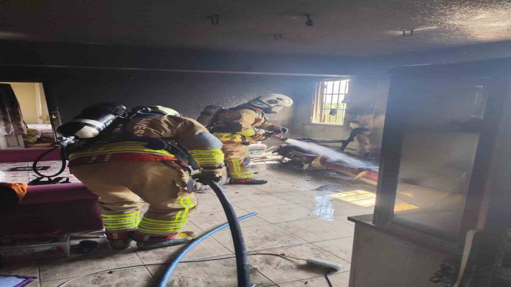 Antakya&rsquo;da ev yangını
