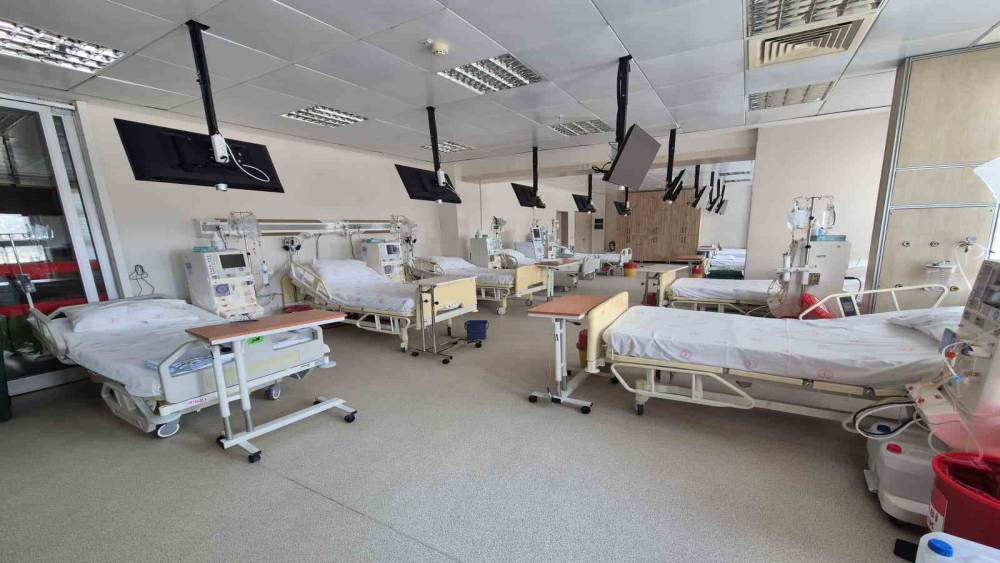 Bozkır Devlet Hastanesi Diyaliz &Uuml;nitesi&rsquo;nin kapasitesi artırıldı
