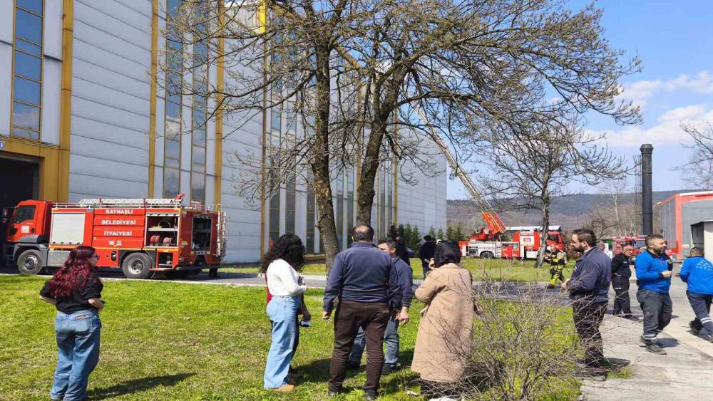 D&uuml;zce&rsquo;de kau&ccedil;uk fabrikasında baca yangını
