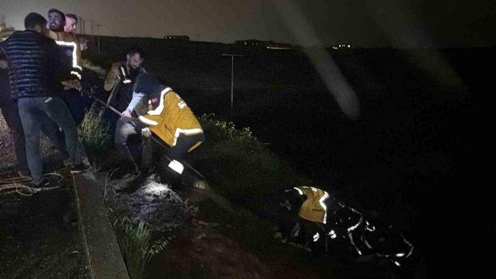 Şanlıurfa&rsquo;da otomobil şarampole u&ccedil;tu: 5 yaralı
