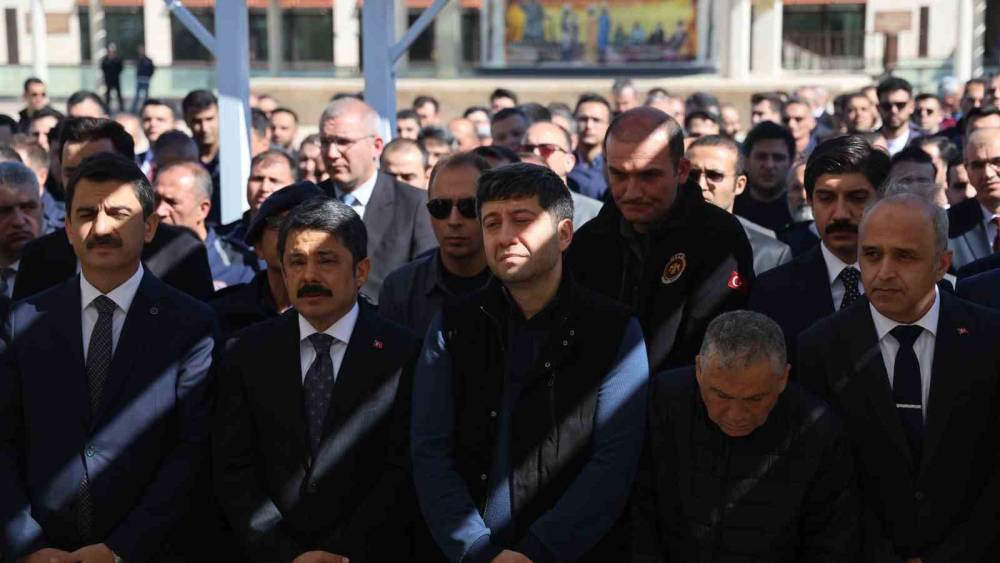 Kırşehir&rsquo;de boğazına &ccedil;ilek ka&ccedil;an 2,5 yaşındaki &ccedil;ocuk hayatını kaybetti
