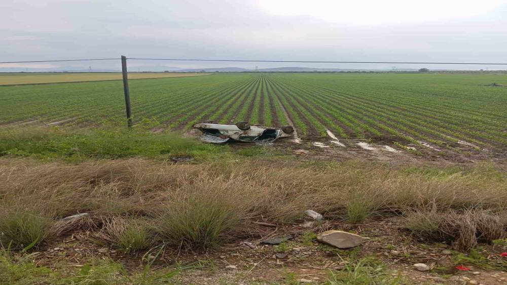 Otomobil takla attı, 4 yaralı
