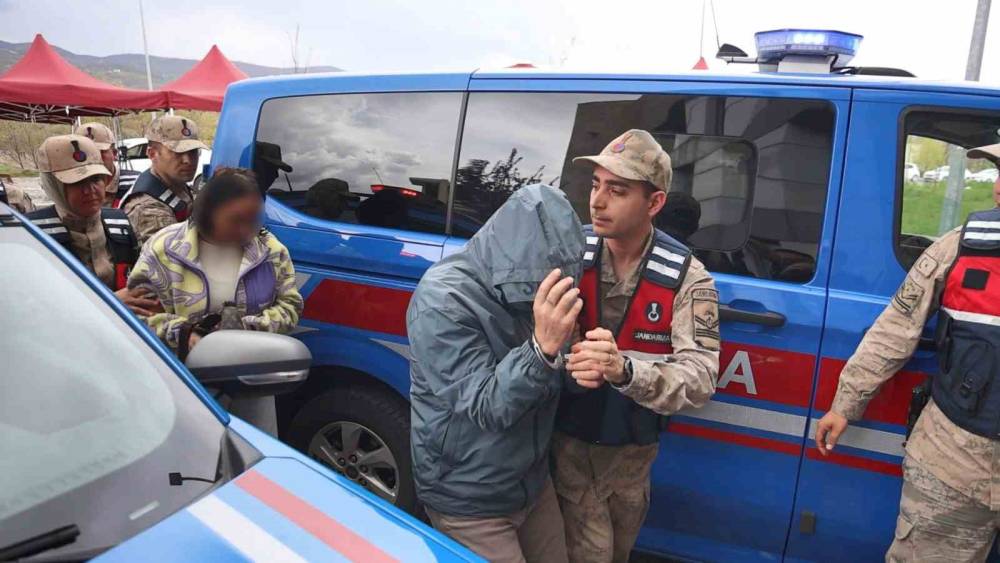 G&uuml;listan Doku soruşturmasında g&ouml;zaltına alınan 2 ş&uuml;pheli adliyeye sevk edildi
