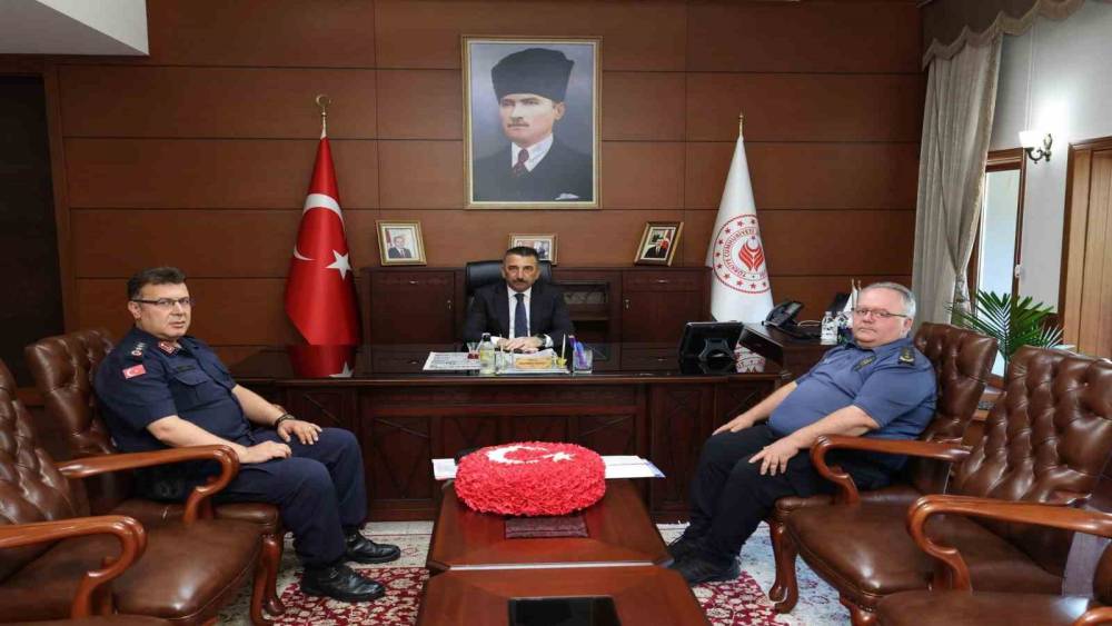 Vali Hacıbektaşoğlu başkanlığında Asayiş ve G&uuml;venlik Toplantısı ger&ccedil;ekleştirildi
