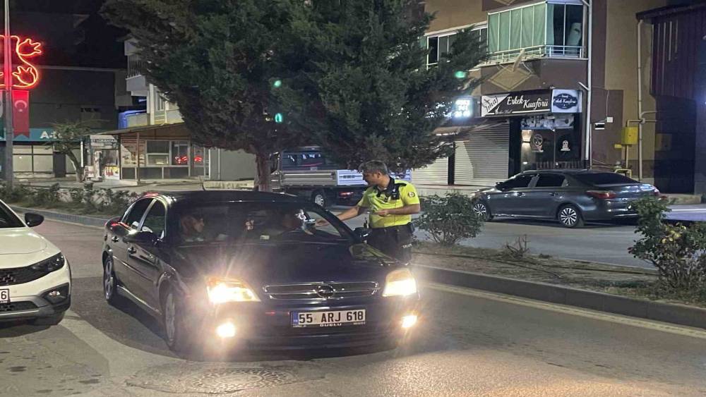 Kavak&rsquo;ta trafik ve asayiş denetimleri
