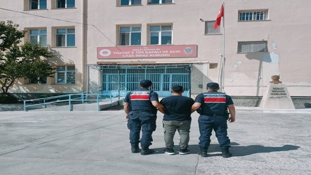 9 yıl kesinleşmiş hapis cezası bulunan firari h&uuml;k&uuml;ml&uuml; yakalandı
