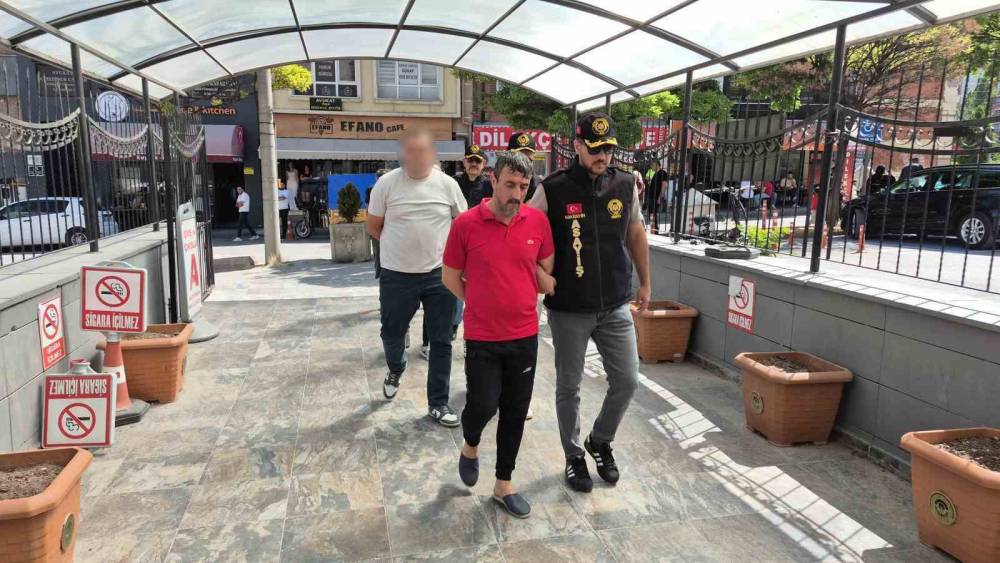 Eskişehir&rsquo;de bir kişinin &ouml;ld&uuml;ğ&uuml; bı&ccedil;aklı kavgayla ilgili 1 tutuklama
