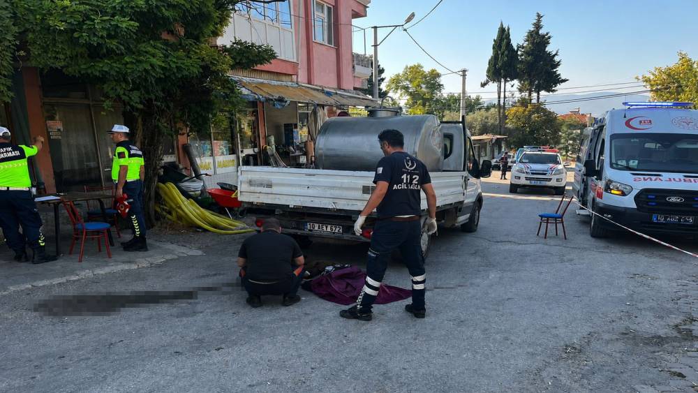 Dursunbey&rsquo;de trafik kazası: 91 yaşındaki şahıs hayatını kaybetti
