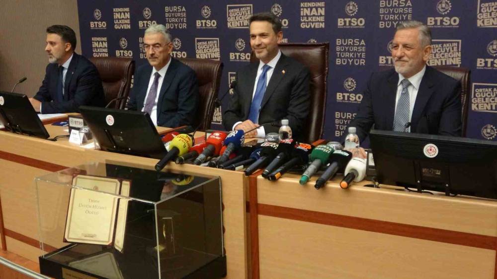 Bakan Bayraktar: "Enerji meselesi milli g&uuml;venlik meselesidir"
