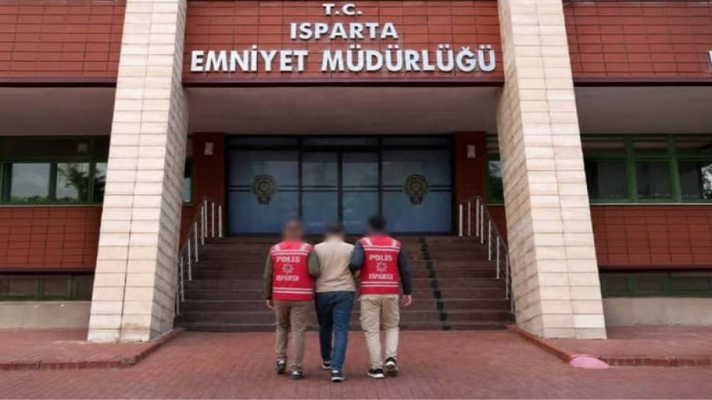 17 yıl 5 ay hapis cezası ile aranan şahıs Isparta&rsquo;da yakalandı
