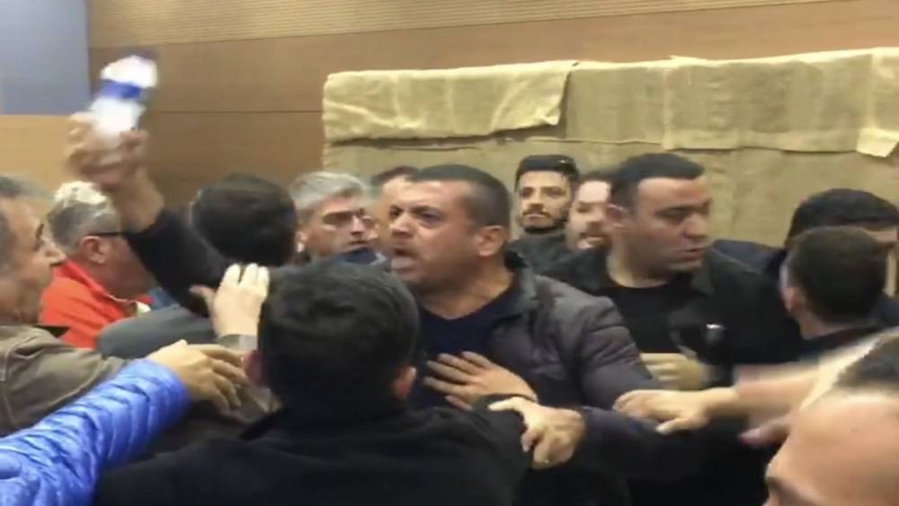 YENİ Parti Odunpazarı il&ccedil;e se&ccedil;iminde gerginlik

