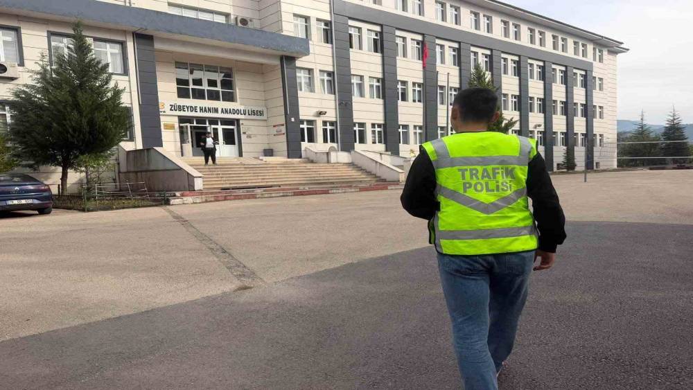 Karab&uuml;k&rsquo;te okul &ccedil;evrelerinde g&uuml;venlik denetimleri s&uuml;r&uuml;yor
