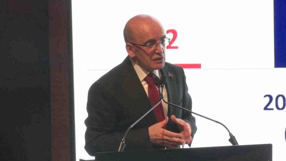 Bakan Şimşek: "Cumhurbaşkanımızın liderliğinde bu &uuml;lke 20 yıldır d&uuml;nyayı &ccedil;ok daha iyi okumuş"
