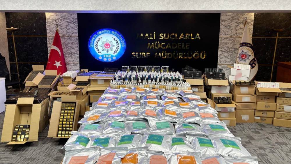 Avcılar&rsquo;da sahte ila&ccedil; ve kozmetik imalathanesine operasyon: 2 g&ouml;zaltı
