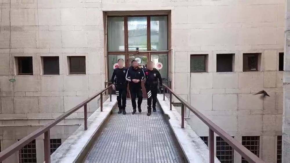 Yaşlı teyzesini evinde darp ederek &ouml;ld&uuml;ren ş&uuml;pheli tutuklandı
