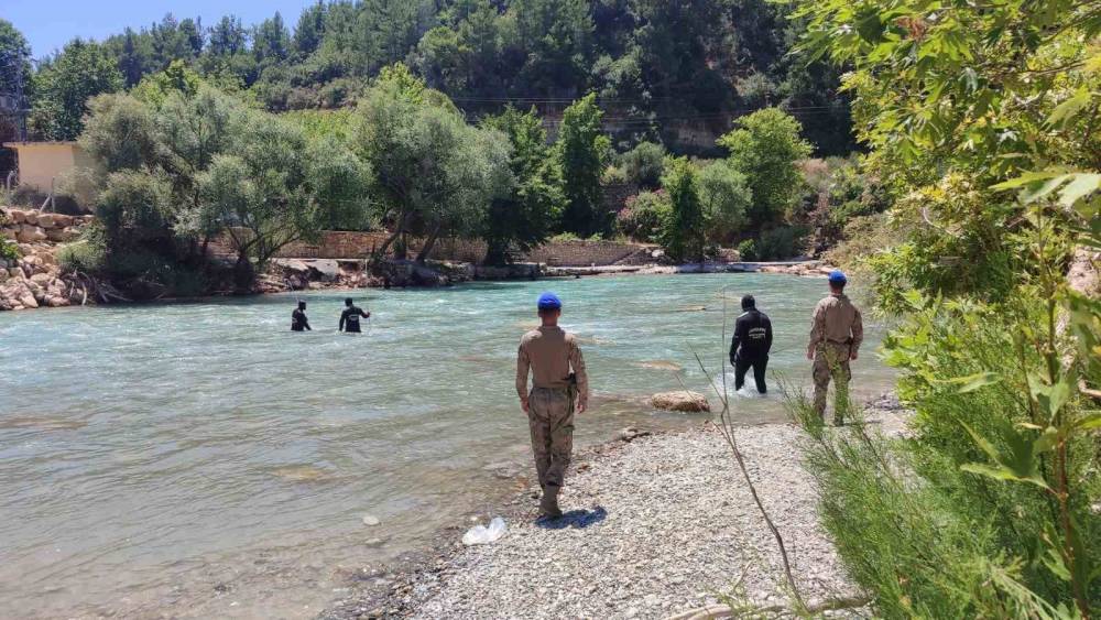 Alara &Ccedil;ayı&rsquo;nda kaybolan genci arama &ccedil;alışmaları 17&rsquo;nci g&uuml;n&uuml;nde s&uuml;r&uuml;yor
