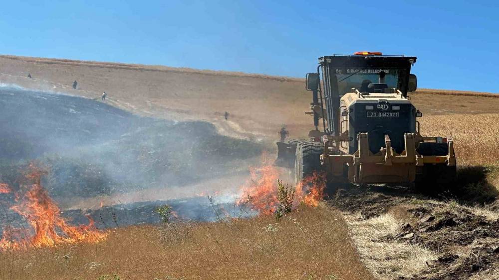 Kırıkkale&rsquo;de anız yangını
