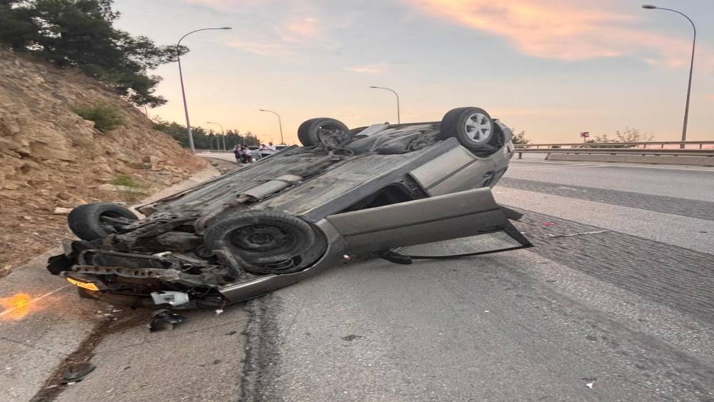 Bilecik&rsquo;te otomobil ters d&ouml;nd&uuml;: 1 yaralı
